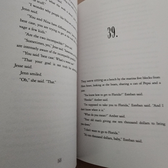 Robert B Parker "Stranger in Paradise" A Jesse Stone Novel # 7-Hardback Book - Picture 8 of 8